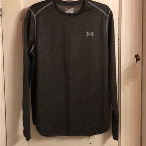 Dark green under armour heat gear shirt
